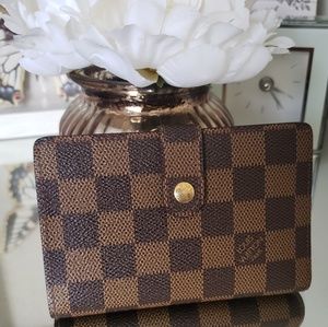 Louis Vuitton damier ebene wallet